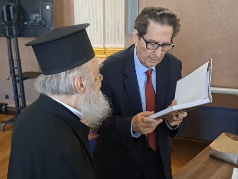 „Saturniana din palma mea” – noua carte a lui Prof. Radu Homescu, lansată la Arad!